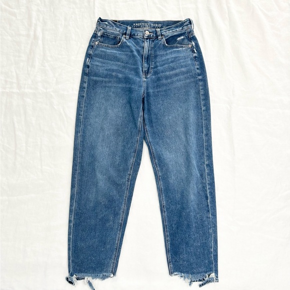 AE Relaxed Mom Jean - Picture 4 of 14